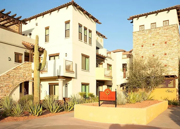 Holiday home Visit The Amazing Red Rock Formation In Beautiful 1bd With Amenities Peoria