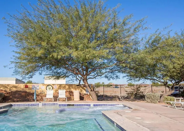 Holiday home Visit The Amazing Red Rock Formation In Beautiful 1bd With Amenities