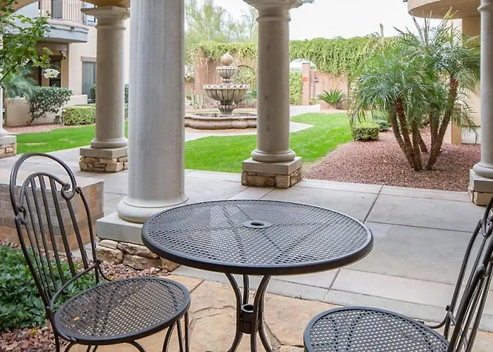 Holiday home Visit The Amazing Red Rock Formation In Beautiful 1bd With Amenities