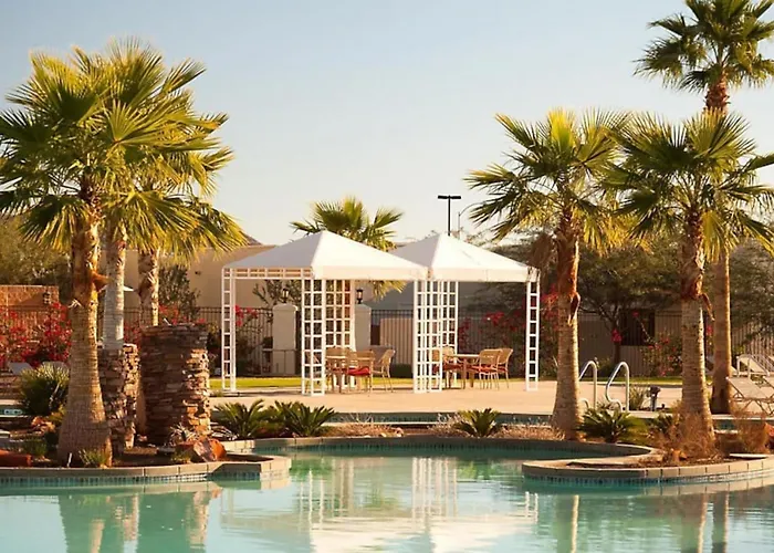 Visit The Amazing Red Rock Formation In Beautiful 1bd With Amenities * Peoria
